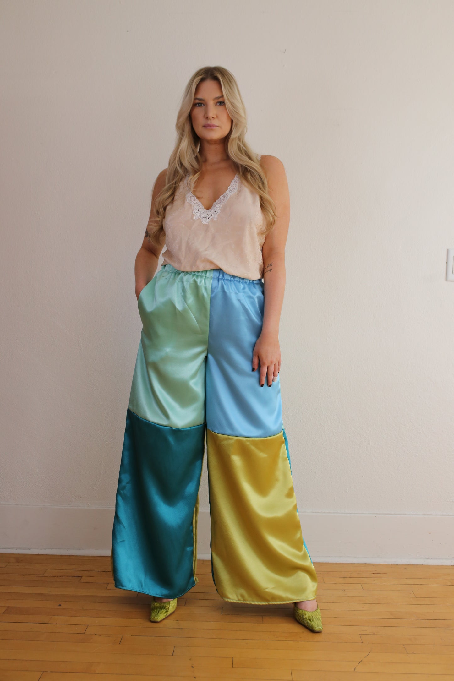 Olive Pants RTS